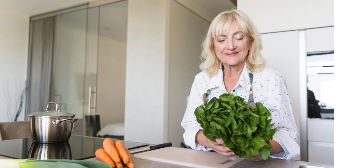 The Best Weight Loss Diet For A 70-Year-Old Woman: 8 Incredible Tips